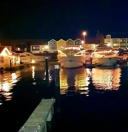 Botel The 